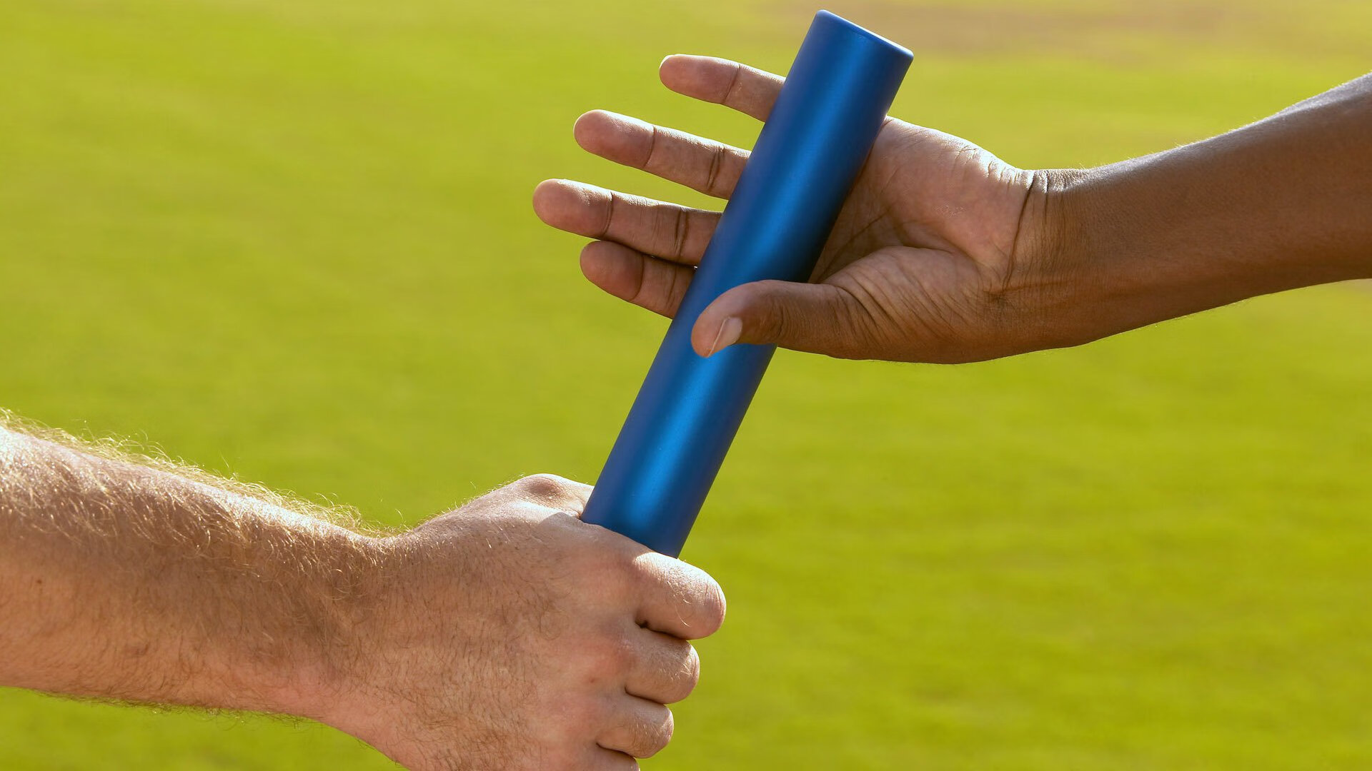 德布劳内防守端锁死对手，瑞士一波带走拜仁的战术启示录