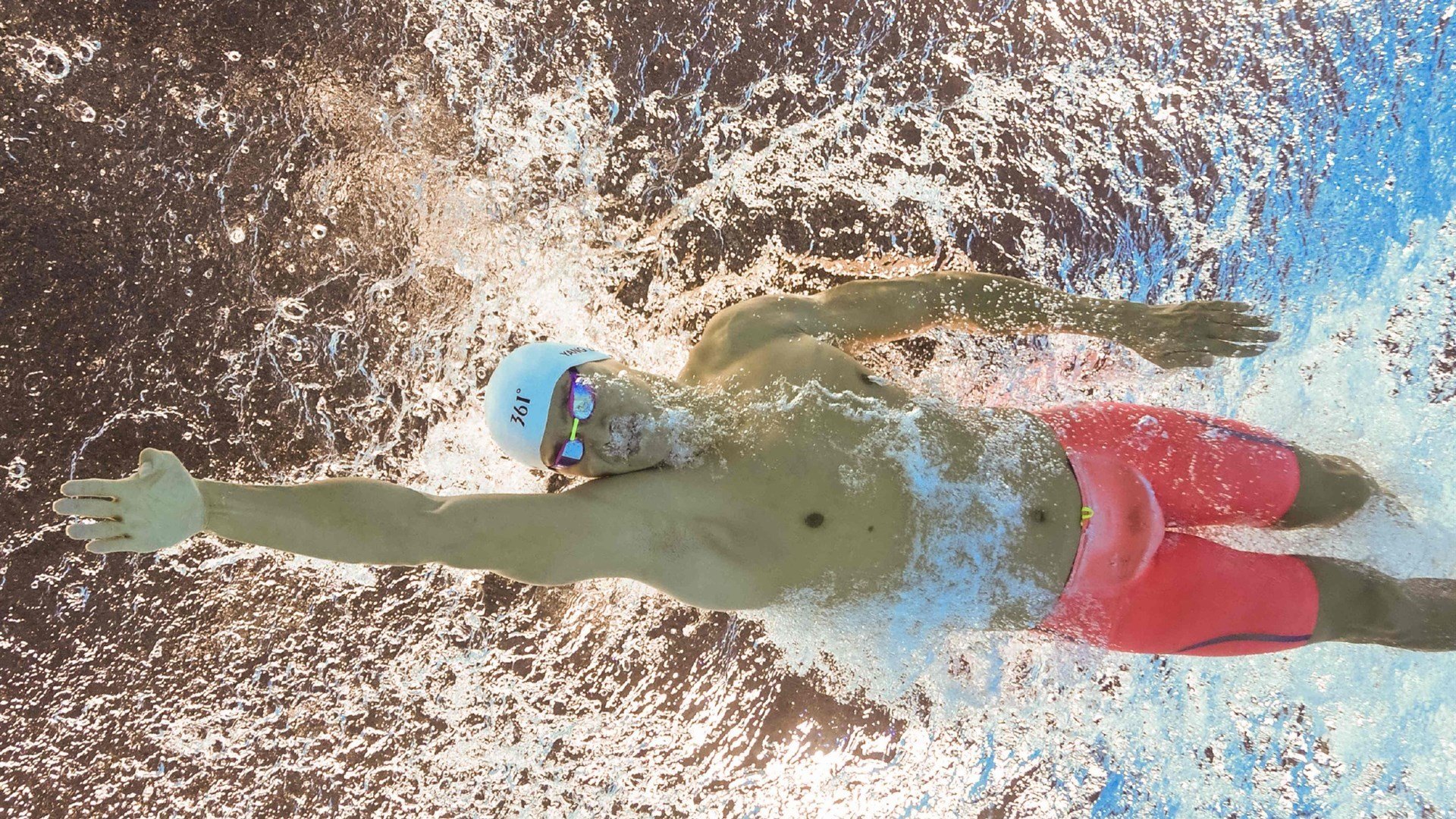 基耶萨大场面先生，韩国铁锁横江困蓝鹰