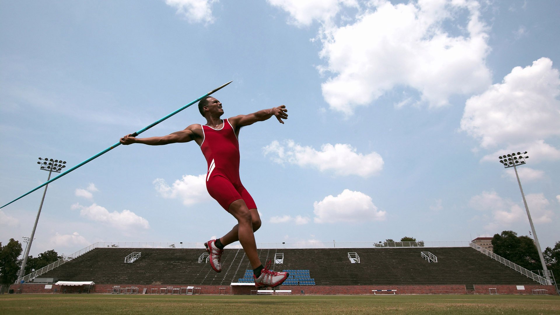 格纳布里爆发，当拜仁利刃刺穿委内瑞拉制霸雷恩的足球寓言